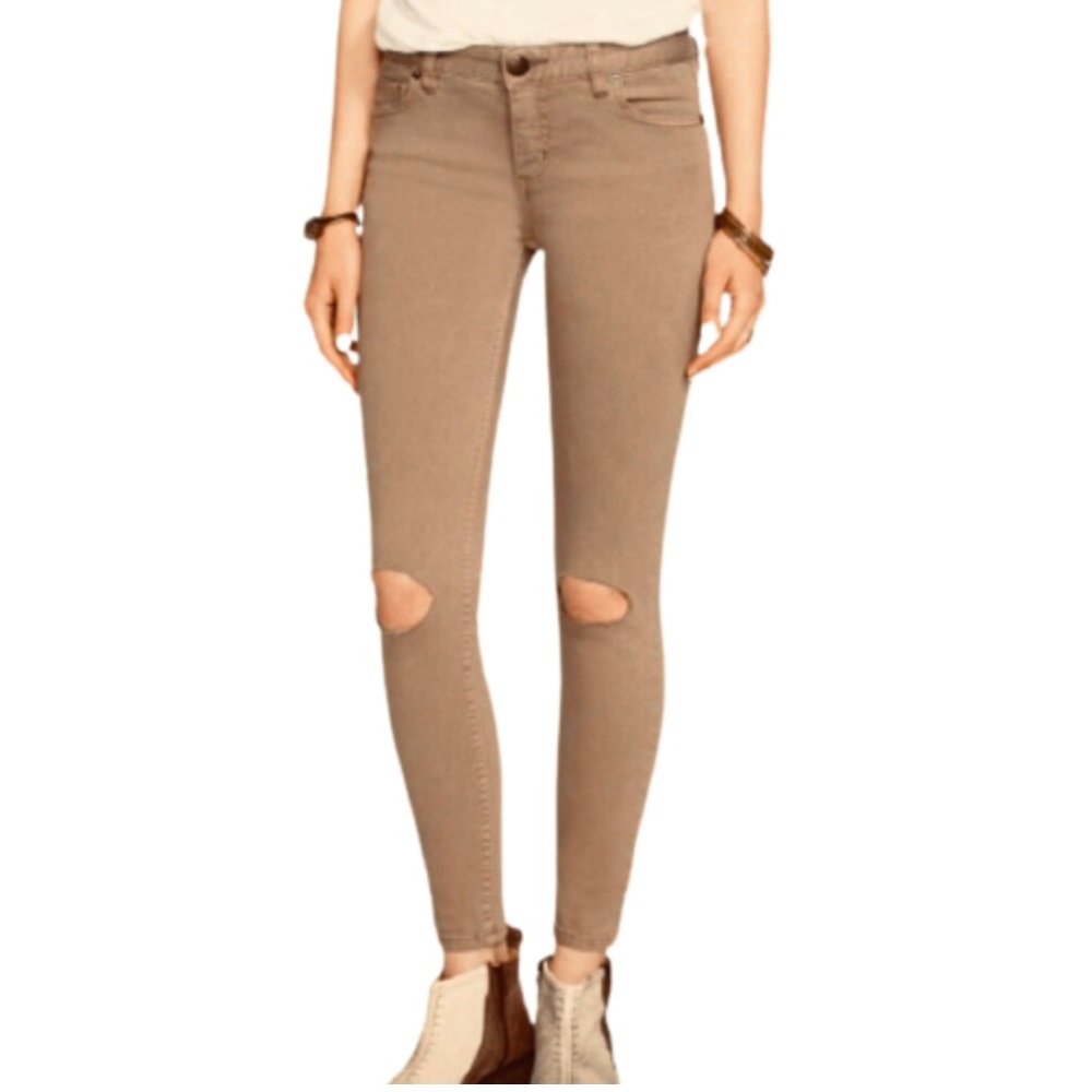 Free People Brown Mid Rise Destroyed Skinny Jeans 31